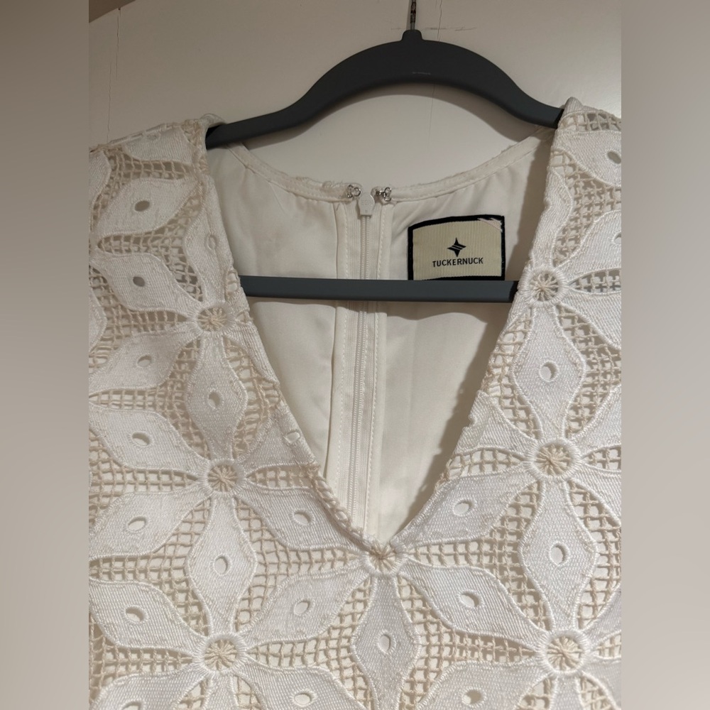 TUCKERNUCK $248 White Floral Lace Camilla Dress, Size M - Picture 10 of 15